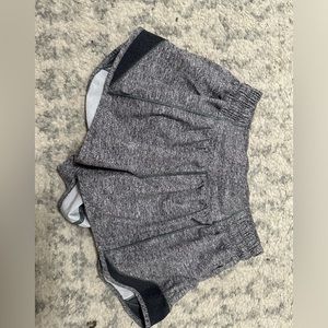 lululemon hotty hots in heathered grey- size 2!